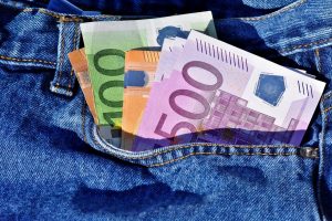 Bankrutująca firma – bankructwo osoby fizycznej. Rzecznik praw dłużnika