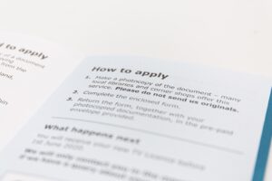 Wybór odpowiedniego systemu przepływu pracy w zarządzaniu dokumentami biurowymi